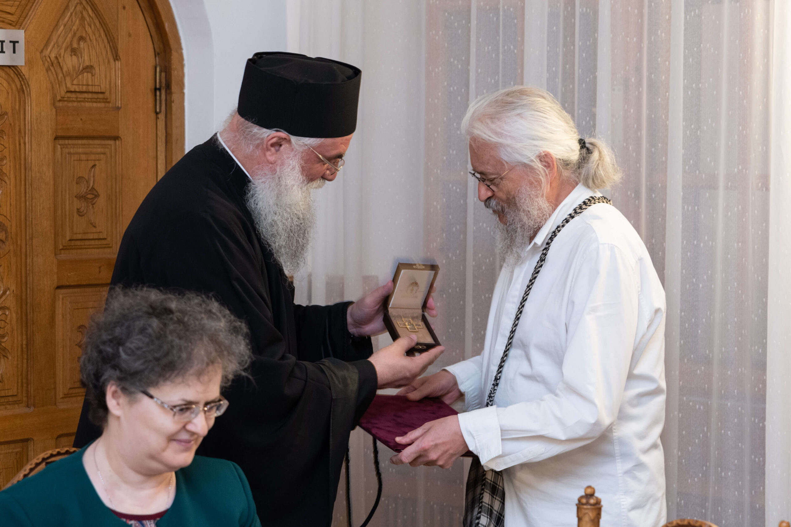 Arhiepiscopia Sucevei a acordat distincții Anei Blandiana și altor oameni de cultură